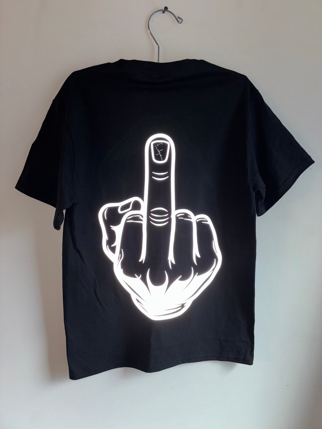 “Flipping the bird” 3M Black T-shirt